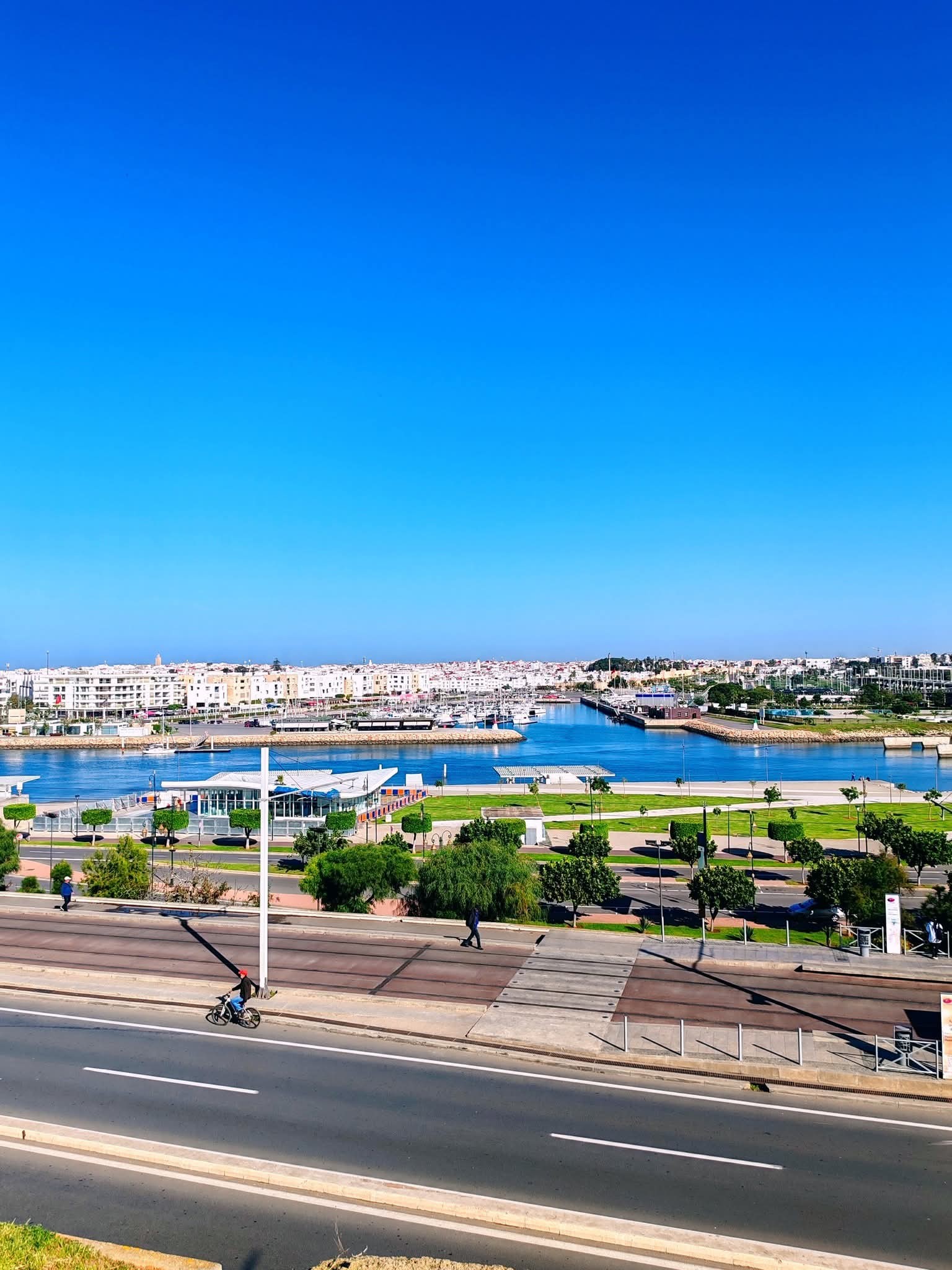 Morocco Travel Guide: Culture, Food, Markets & Must-See Cities